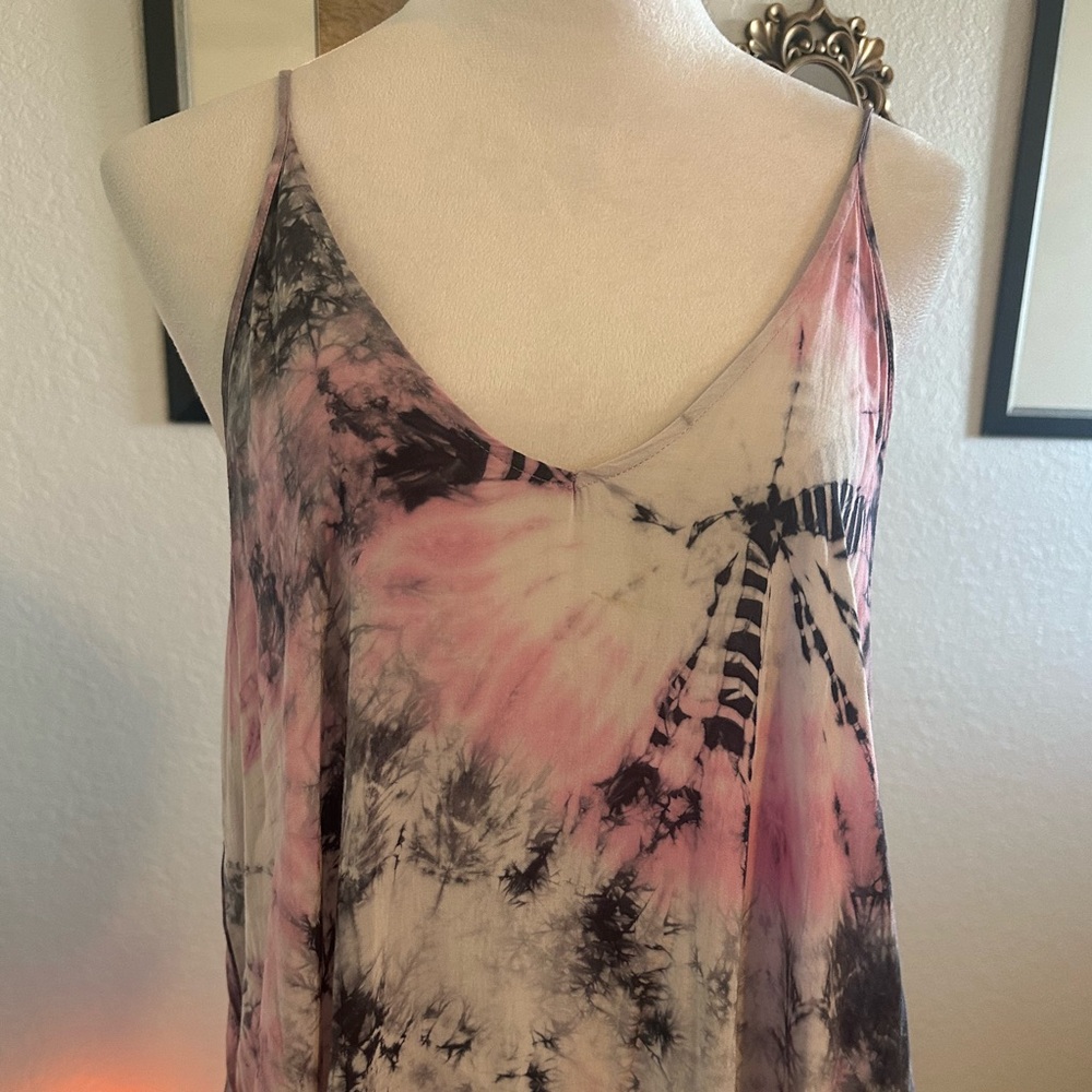 Lovestitch Tie-Dye Maxi Dress Open Back & w/Hand Pockets 🩷 - Picture 3 of 7
